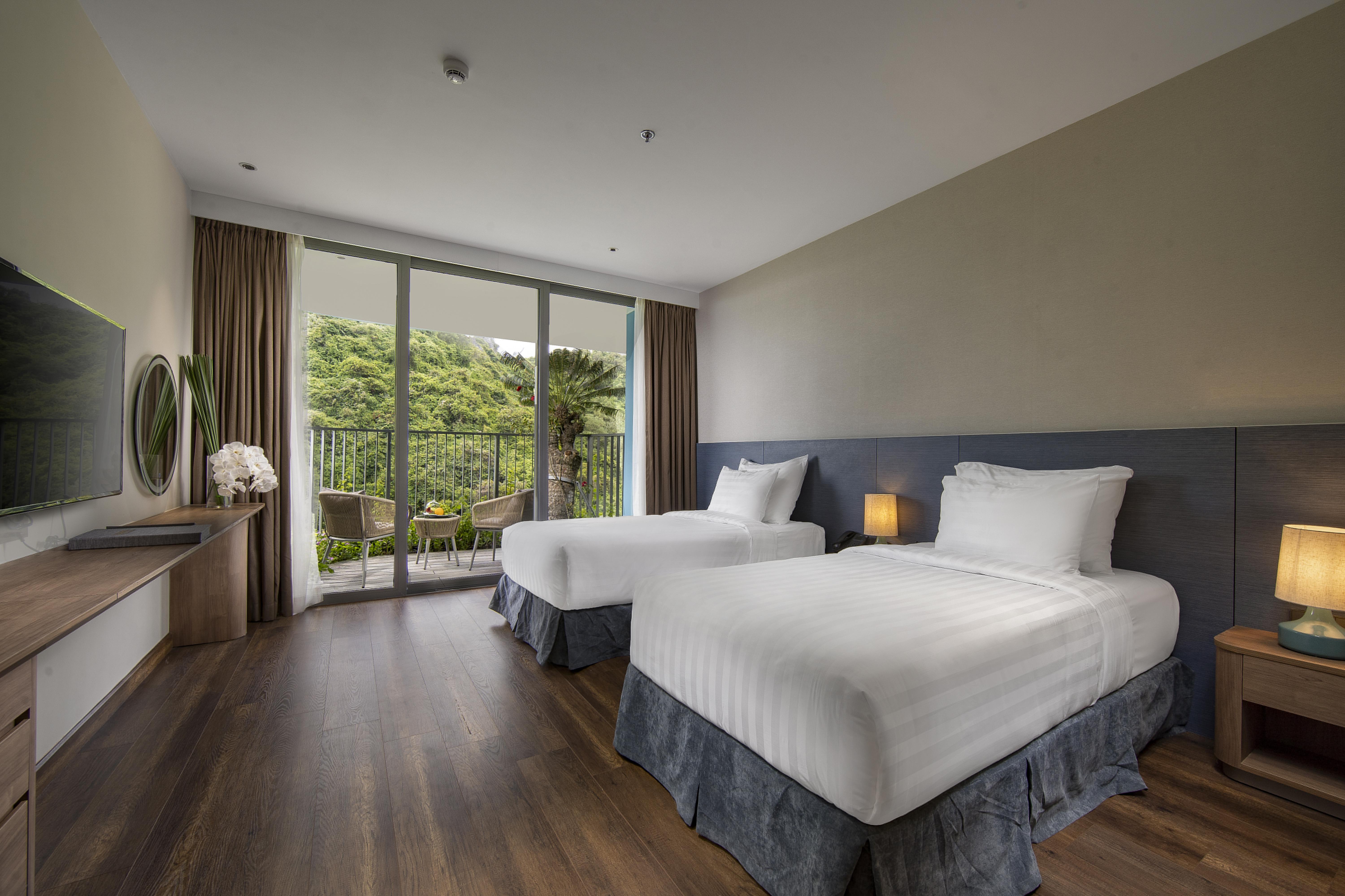 Flamingo Resort Cat Ba Dong Khe Sau Exterior photo